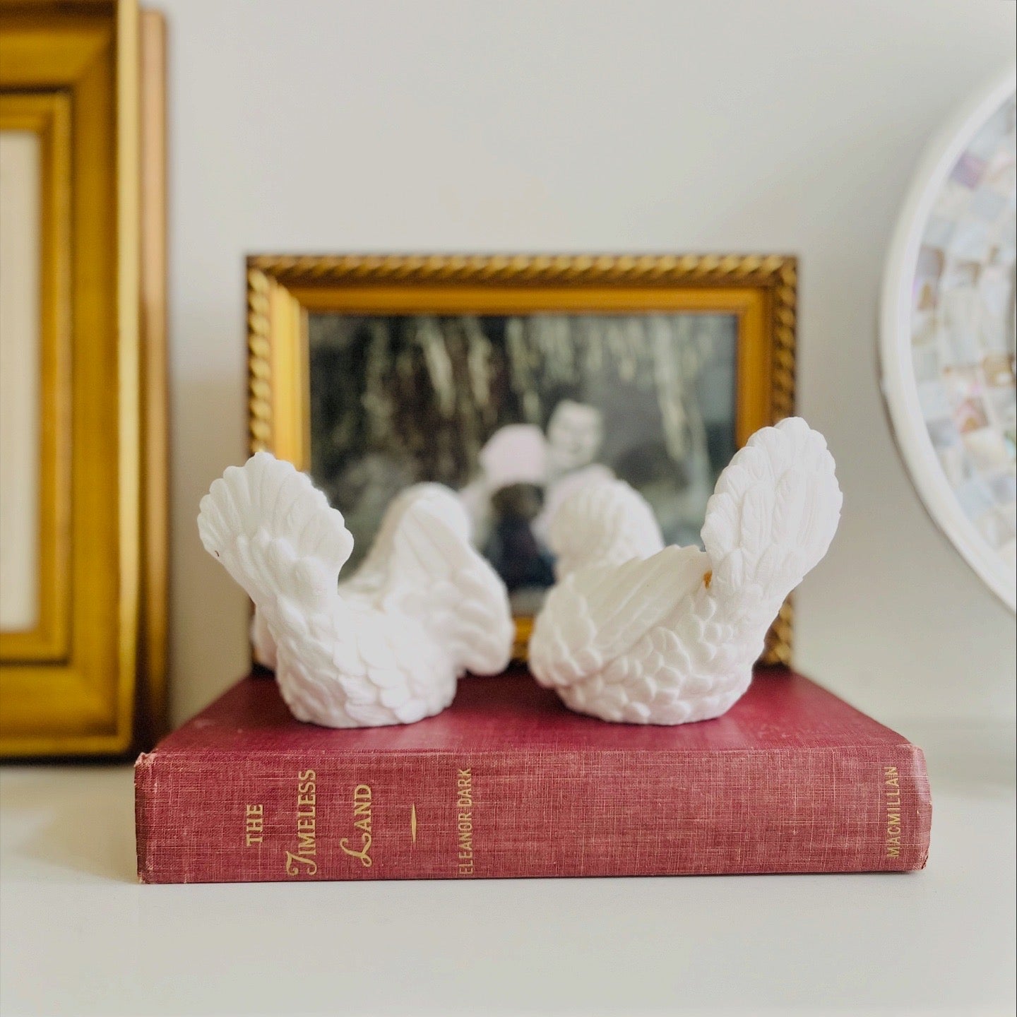 Italian alabaster doves