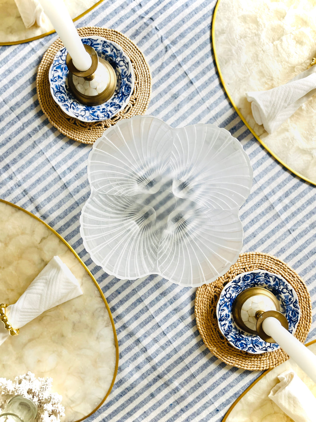 Frosted glass shell bowl