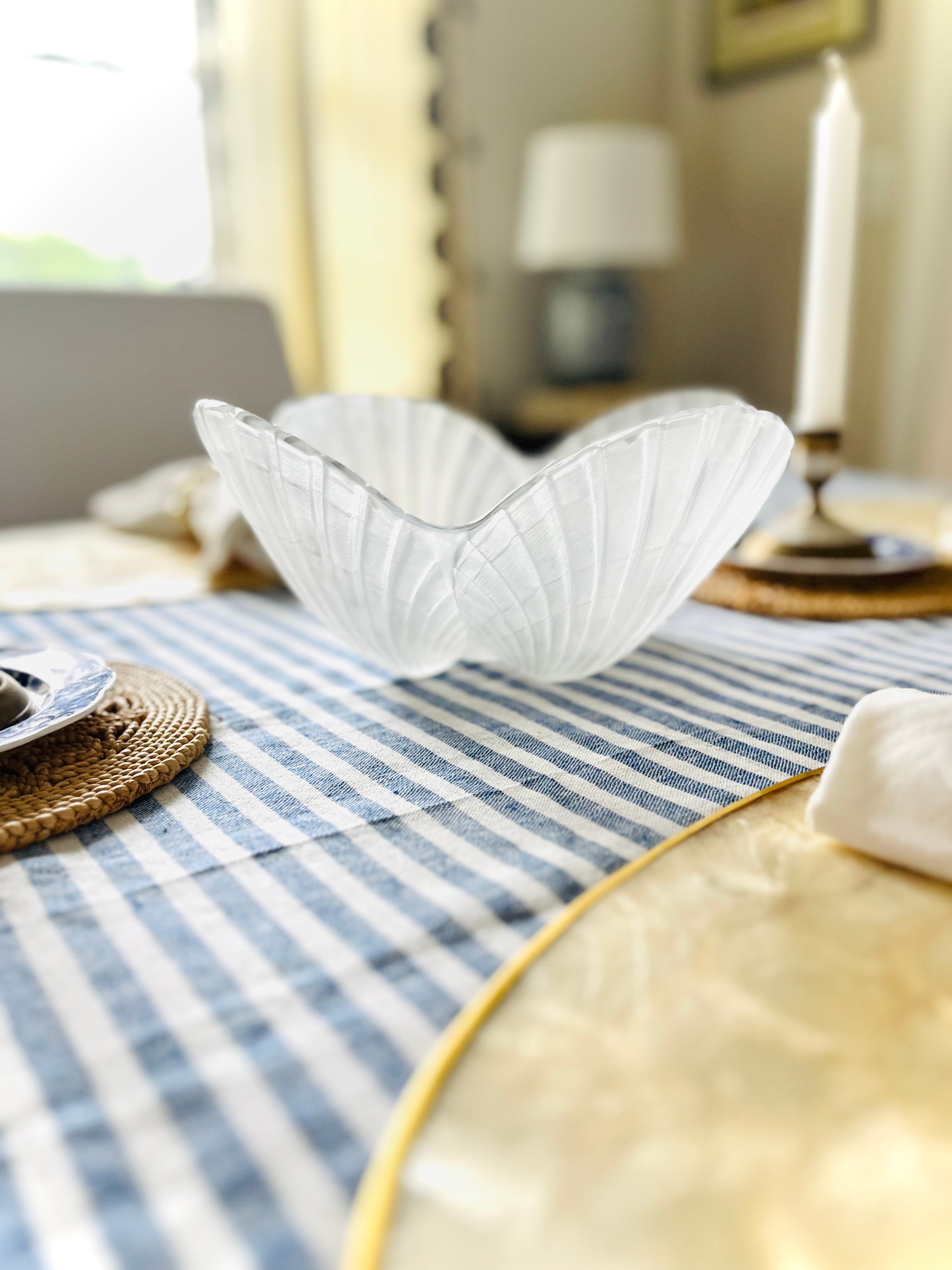 Frosted glass shell bowl