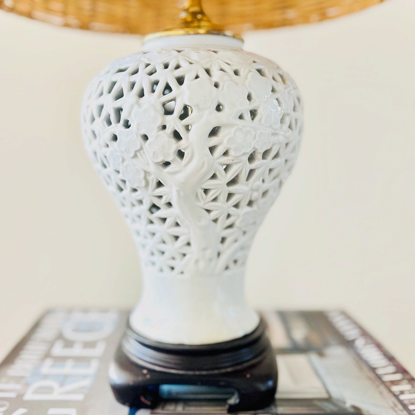 Blanc de chine porcelain table lamp