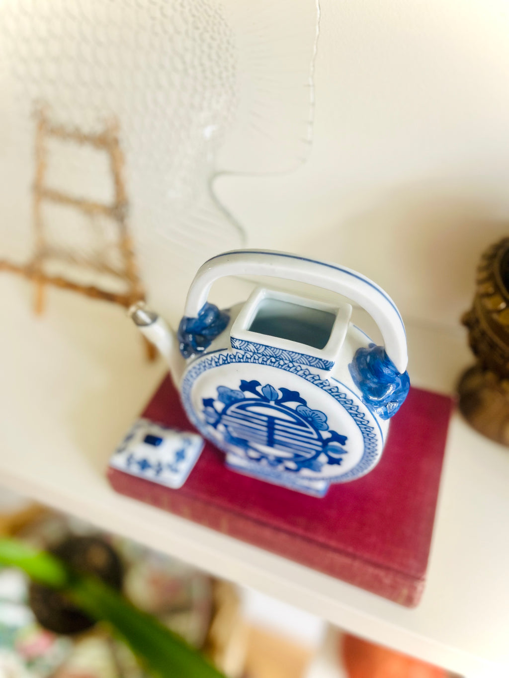 Blue & white moon flask teapot