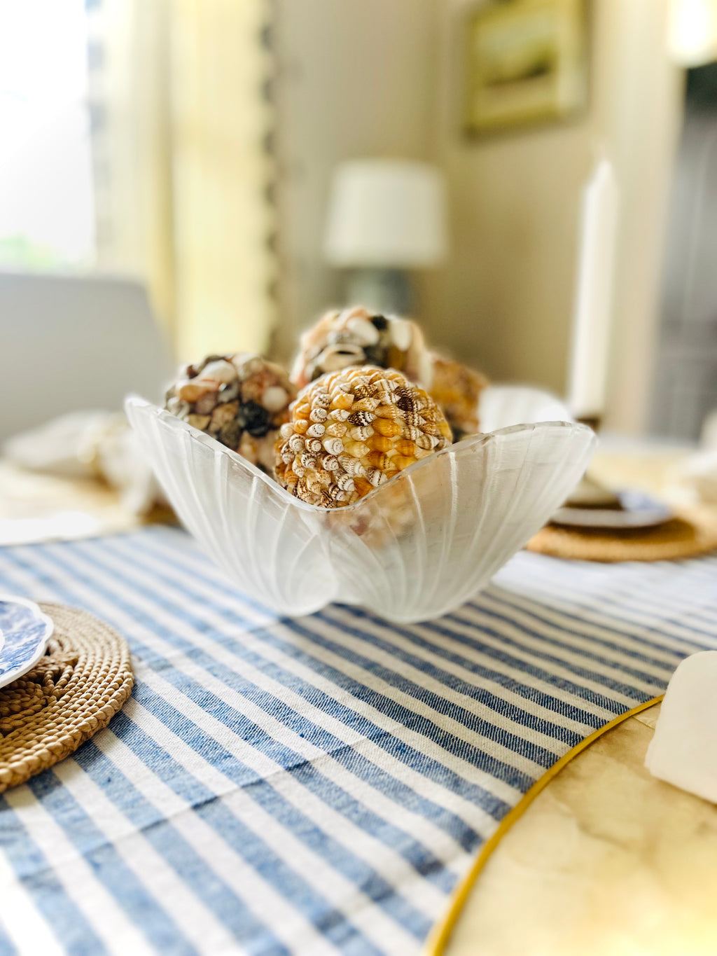 Frosted glass shell bowl